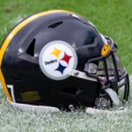 steelers-helmet-2-120821_ry7nipf5cikd1f823svgxtegj