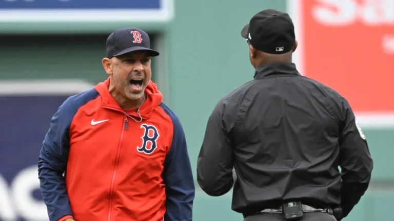 Alex-Cora-2-1